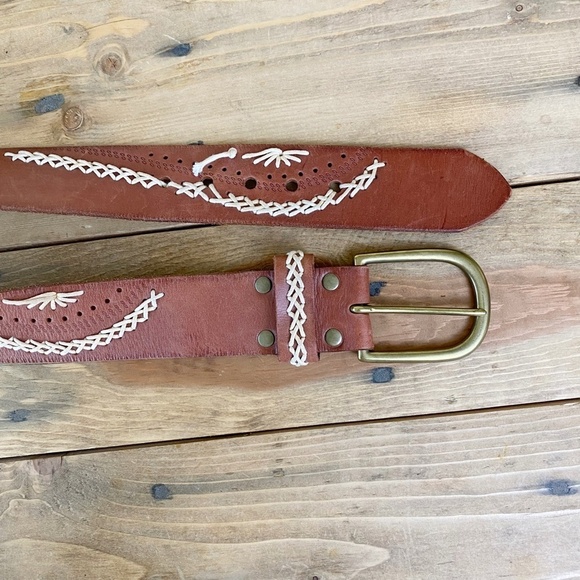 Linea Pelle Vintage Leather belt‎ Hand Stitched design Pristine 32